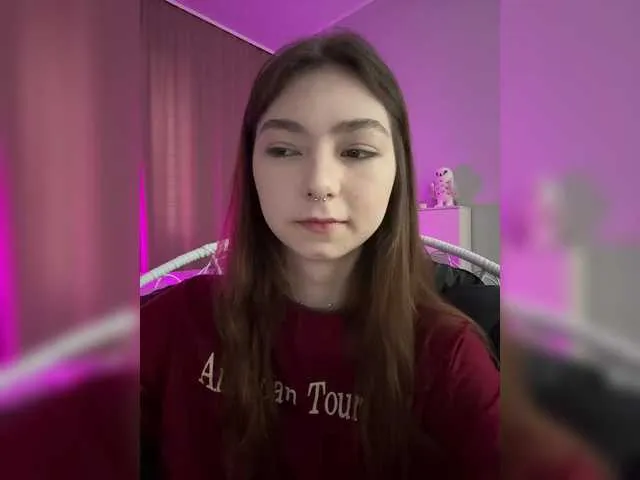 Live sex webcam photo for CrazyAleona #290387206