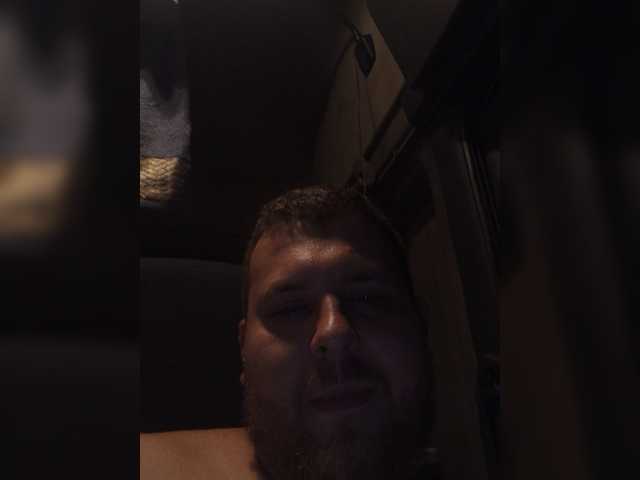 Live sex webcam photo for CrazyBoy1-17 #276124620