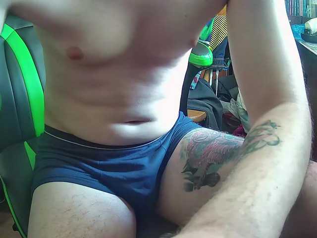 Live sex webcam photo for CrazyBoy11 #291259773