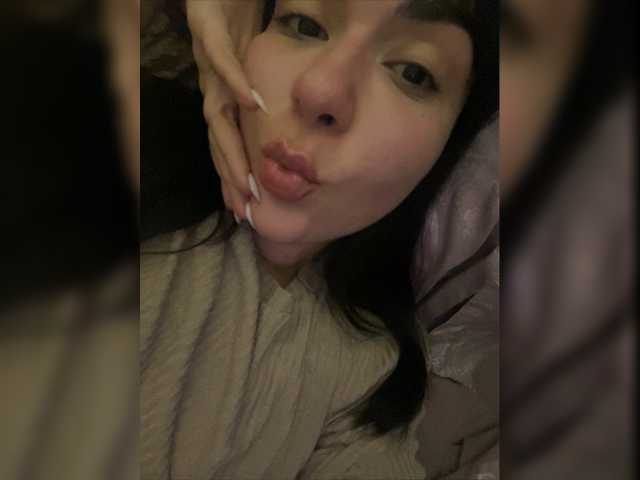 Live sex webcam photo for CrazyLilusha #277189151