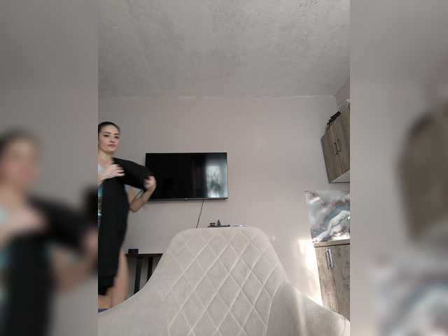 Live sex webcam photo for CrazyPussy07 #290399486