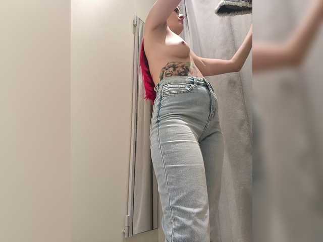 Live sex webcam photo for CrazyPussy07 #290743170