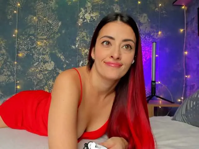 Live sex webcam photo for CrazyPussy07 #291512673