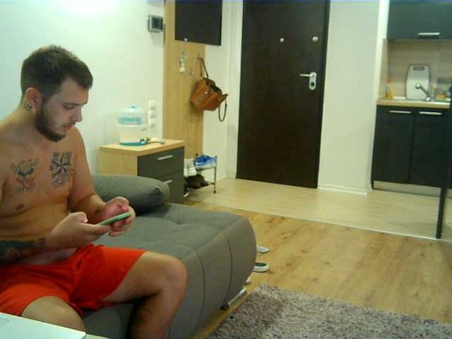 Live sex webcam photo for Crazycouple00 #274608421