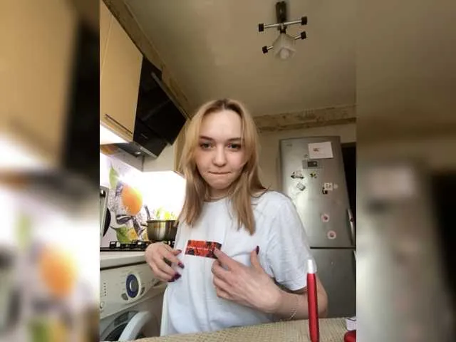 Live sex webcam photo for Crazzy55 #277283247