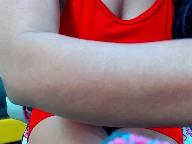 Live sex webcam photo for CrazzyJenna #271973131