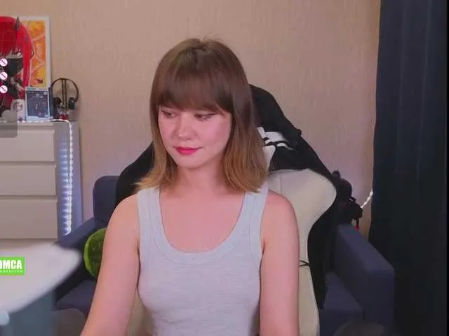 Live sex webcam photo for CreamMeow #291291258