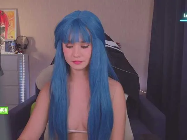 Live sex webcam photo for CreamMeow #292039940