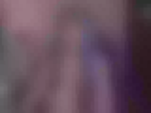 Live sex webcam photo for CreamMeow #292059637