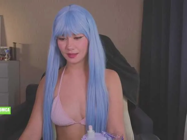 Live sex webcam photo for CreamMeow #293913843