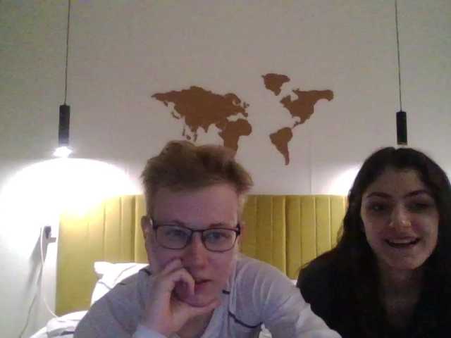 Live sex webcam photo for CreammyPie #277699361