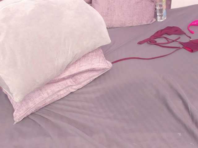 Live sex webcam photo for CreamyCaramelCami #278158355