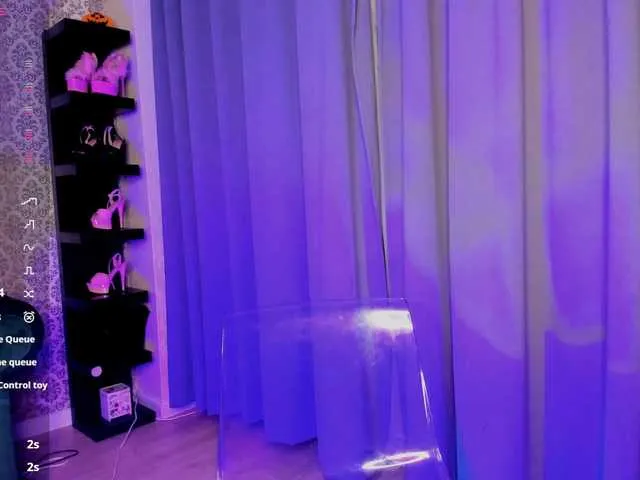 Live sex webcam photo for CreamyInkk #291800049