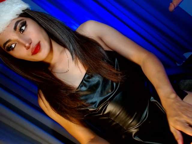 Live sex webcam photo for Creamycumceline #290467007