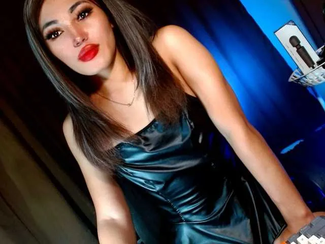 Live sex webcam photo for Creamycumceline #291426044