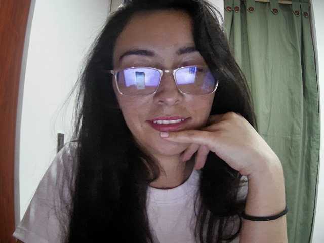 Live sex webcam photo for Creamymature #276794654