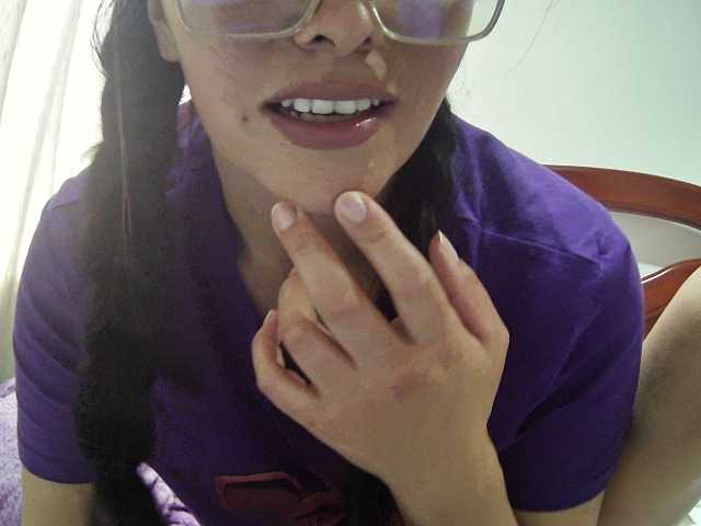 Live sex webcam photo for Creamymature #277278329