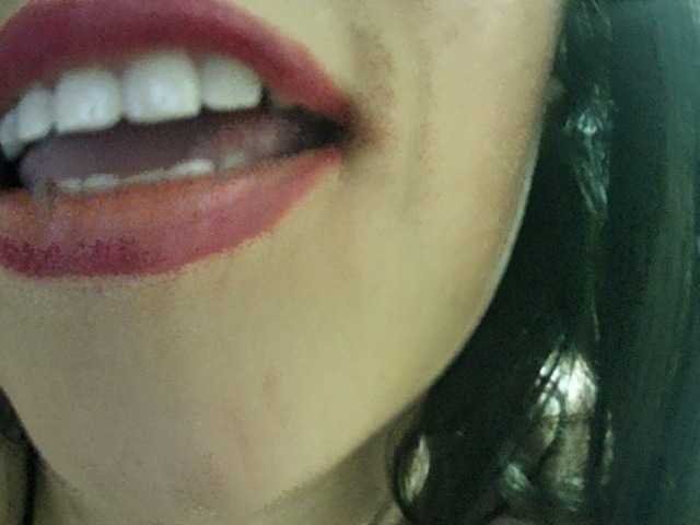 Live sex webcam photo for Creamymature #277369637