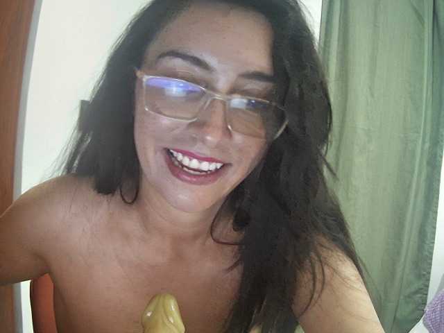 Live sex webcam photo for Creamymature #277973452