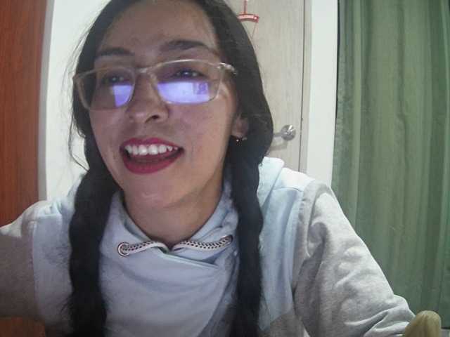 Live sex webcam photo for Creamymature #278027752