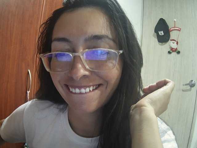 Live sex webcam photo for Creamymature #278111268