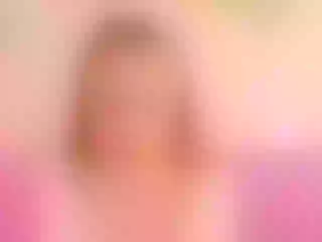 Live sex webcam photo for CrimsonAura #292055529