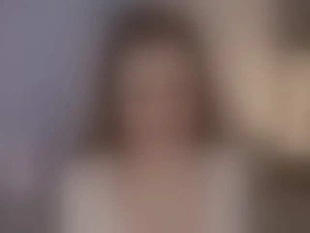 Live sex webcam photo for CrimsonAura #292369101
