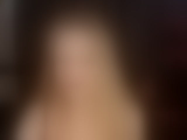 Live sex webcam photo for CrimsonAura #292455142