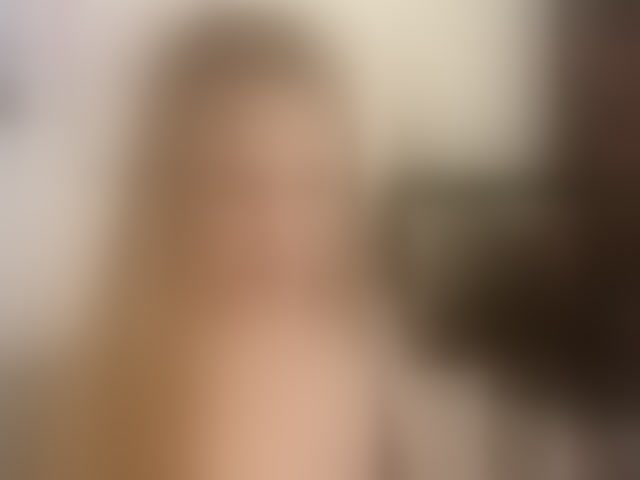 Live sex webcam photo for CrimsonAura #292487560