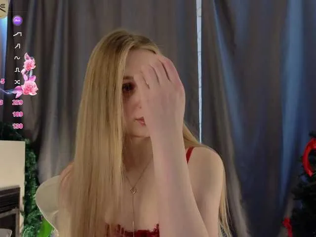 Live sex webcam photo for CrimsonAura #292627114