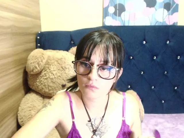 Live sex webcam photo for Criptaclein #278106174