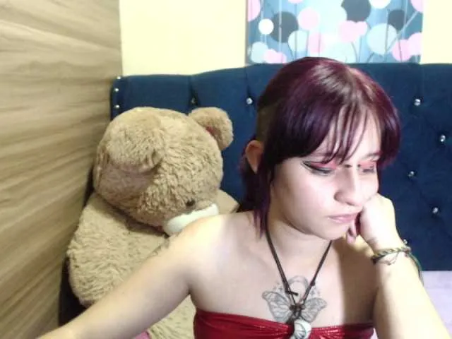 Live sex webcam photo for Criptaclein #278183617