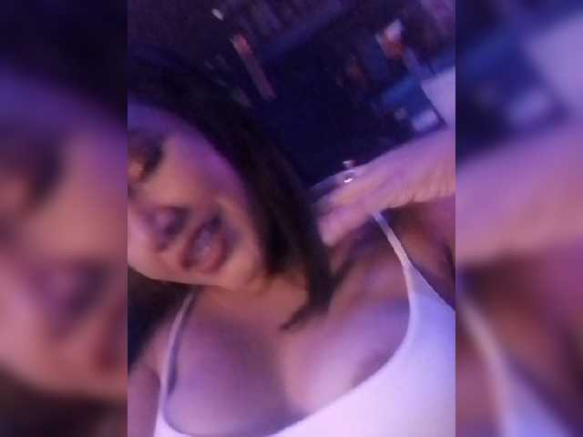 Live sex webcam photo for CrissMartiin #272027377