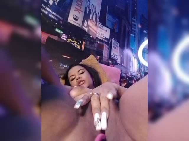 Live sex webcam photo for CrissMartiin #272119612