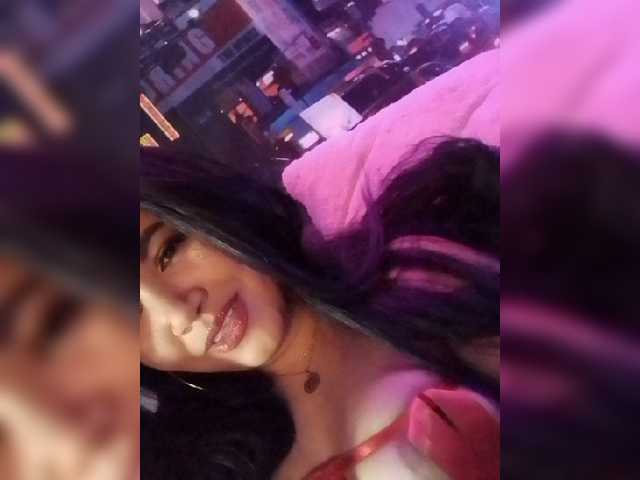 Live sex webcam photo for CrissMartiin #273303721