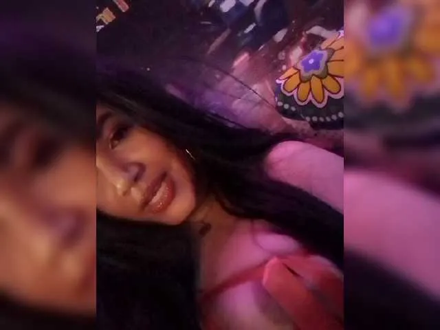 Live sex webcam photo for CrissMartiin #273310057