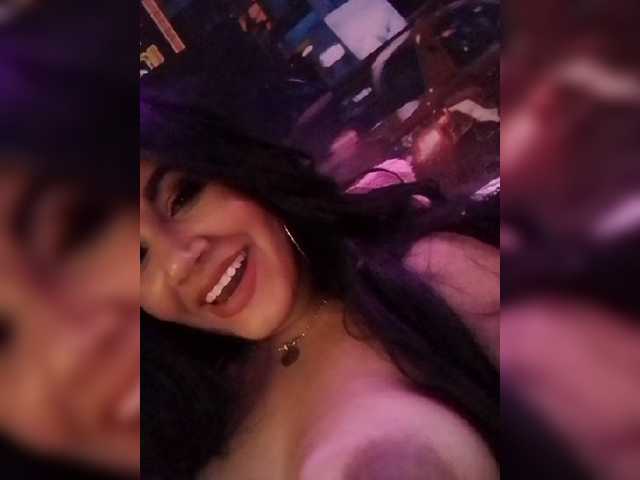 Live sex webcam photo for CrissMartiin #273324185