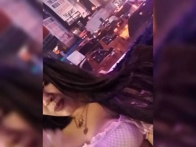 Live sex webcam photo for CrissMartiin #273681660