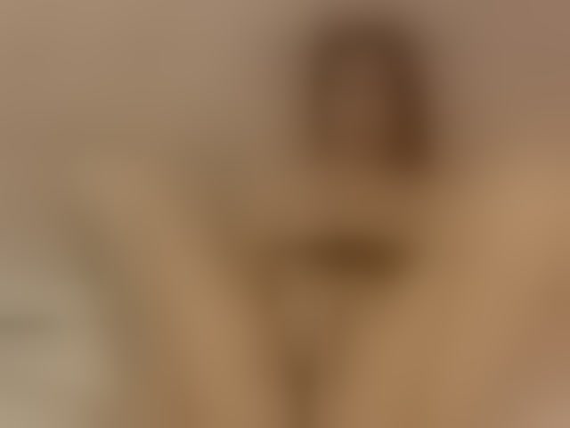 Live sex webcam photo for CrissySmile #293868141