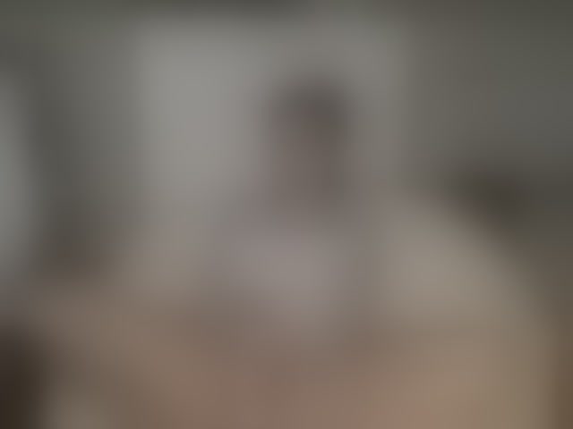 Live sex webcam photo for CrissySmile #294274288