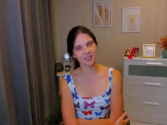 Live sex webcam photo for Cristae #279716459