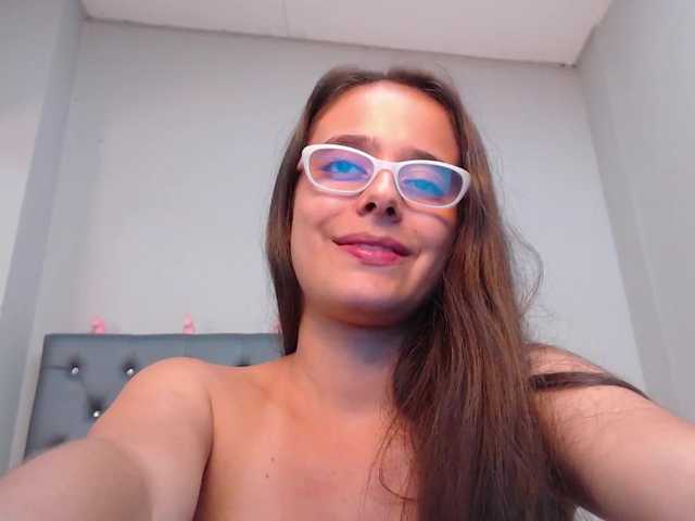 Live sex webcam photo for Cristal-Princ #271824684