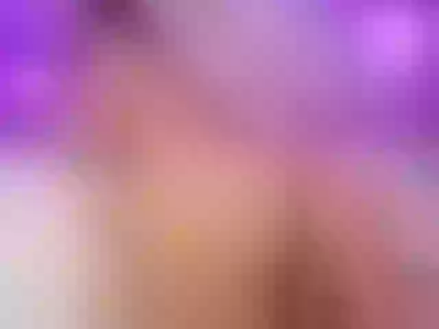 Live sex webcam photo for CristalHart #277504271
