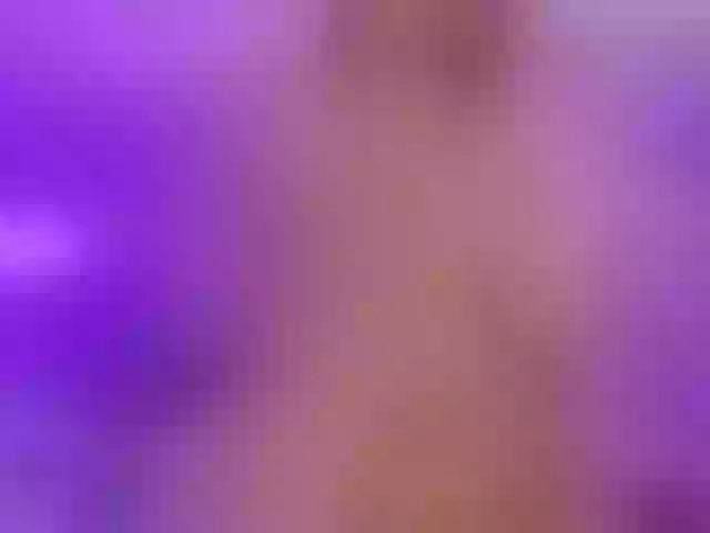 Live sex webcam photo for CristalHart #277571102