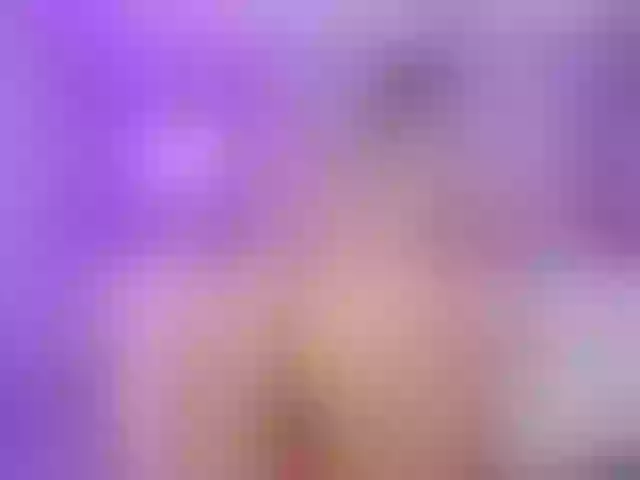Live sex webcam photo for CristalHart #277616512