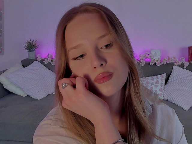 Live sex webcam photo for CristalWilliams #290643973