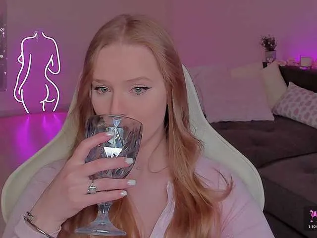 Live sex webcam photo for CristalWilliams #290973236