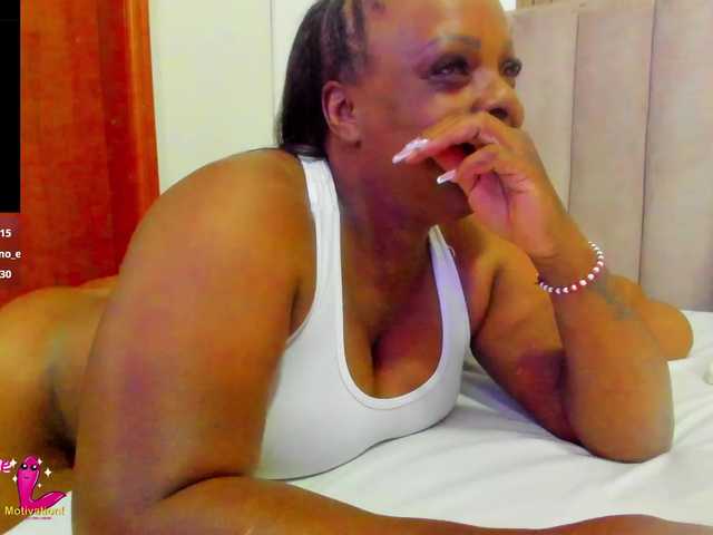 Live sex webcam photo for CristineSexy #291913678