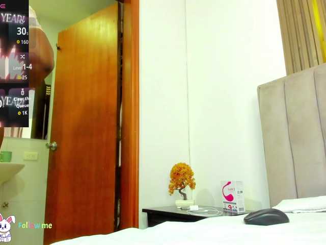 Live sex webcam photo for CristineSexy #292176223