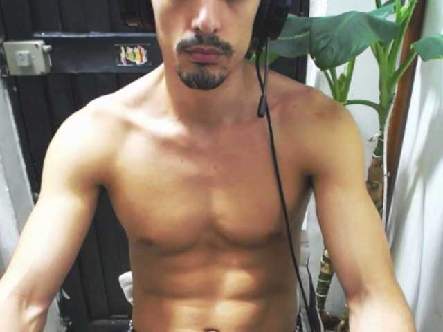 Live sex webcam photo for CristoMax69 #273178331